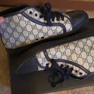 Authenic Gucci shoes size 10
